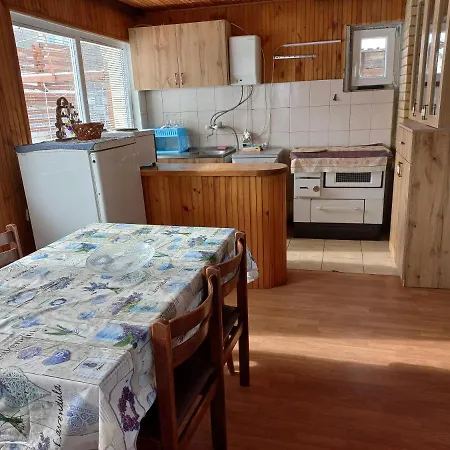 度假居 Kuca U Selu Sa Bilijar Salom Za Aktivan Odmor Mionica