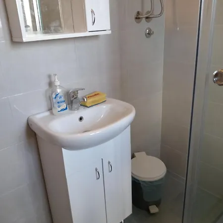 度假居 Kuca U Selu Sa Bilijar Salom Za Aktivan Odmor