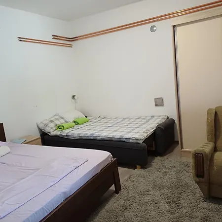 Kuca U Selu Sa Bilijar Salom Za Aktivan Odmor * Mionica