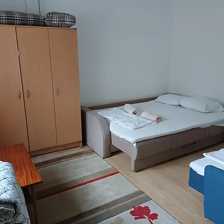 Kuca U Selu Sa Bilijar Salom Za Aktivan Odmor * Mionica