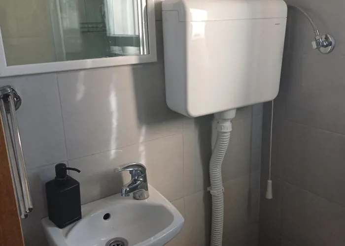 Kuca U Selu Sa Bilijar Salom Za Aktivan Odmor Mionica